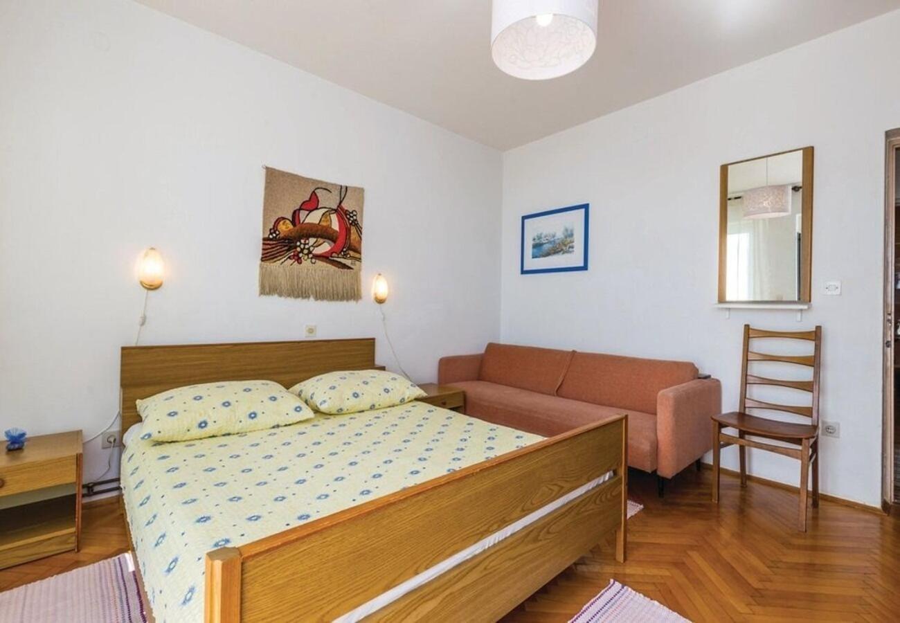 Apartment Dari Ловран Экстерьер фото